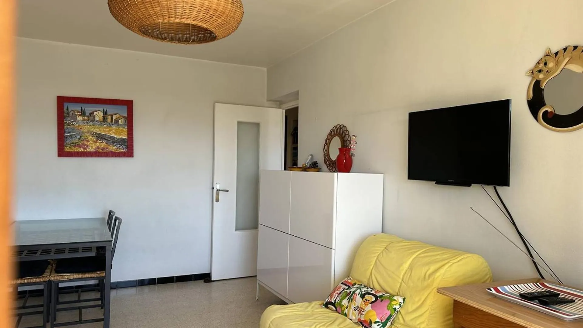 Appartement 2P A Bormes-Les-Mimosas Avec Acces Piscine - Fr-1-251-859